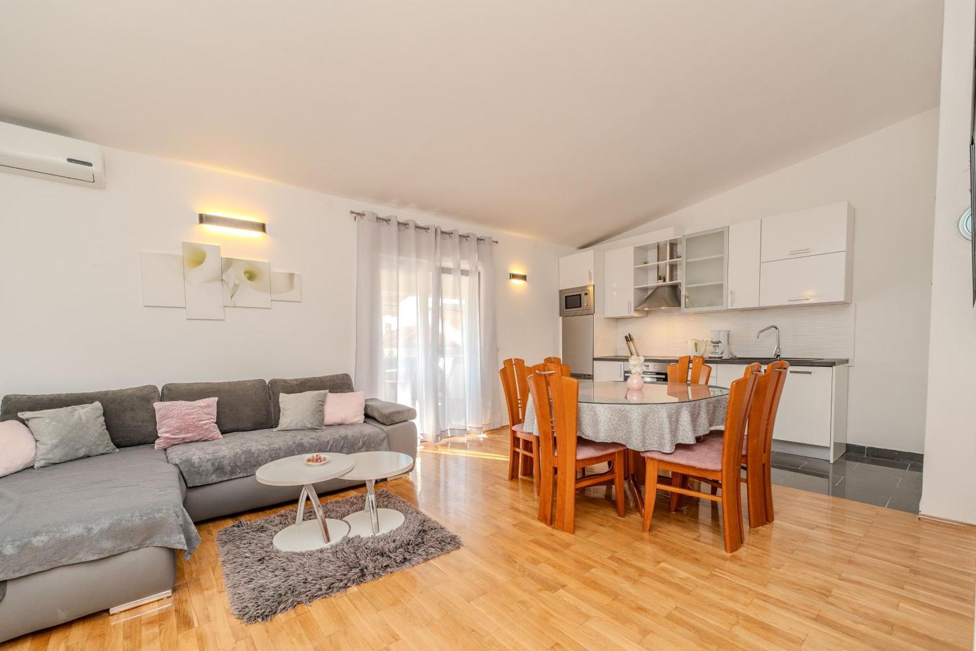 Apartments Dalmatia (Adults Only) プリヴラカ エクステリア 写真