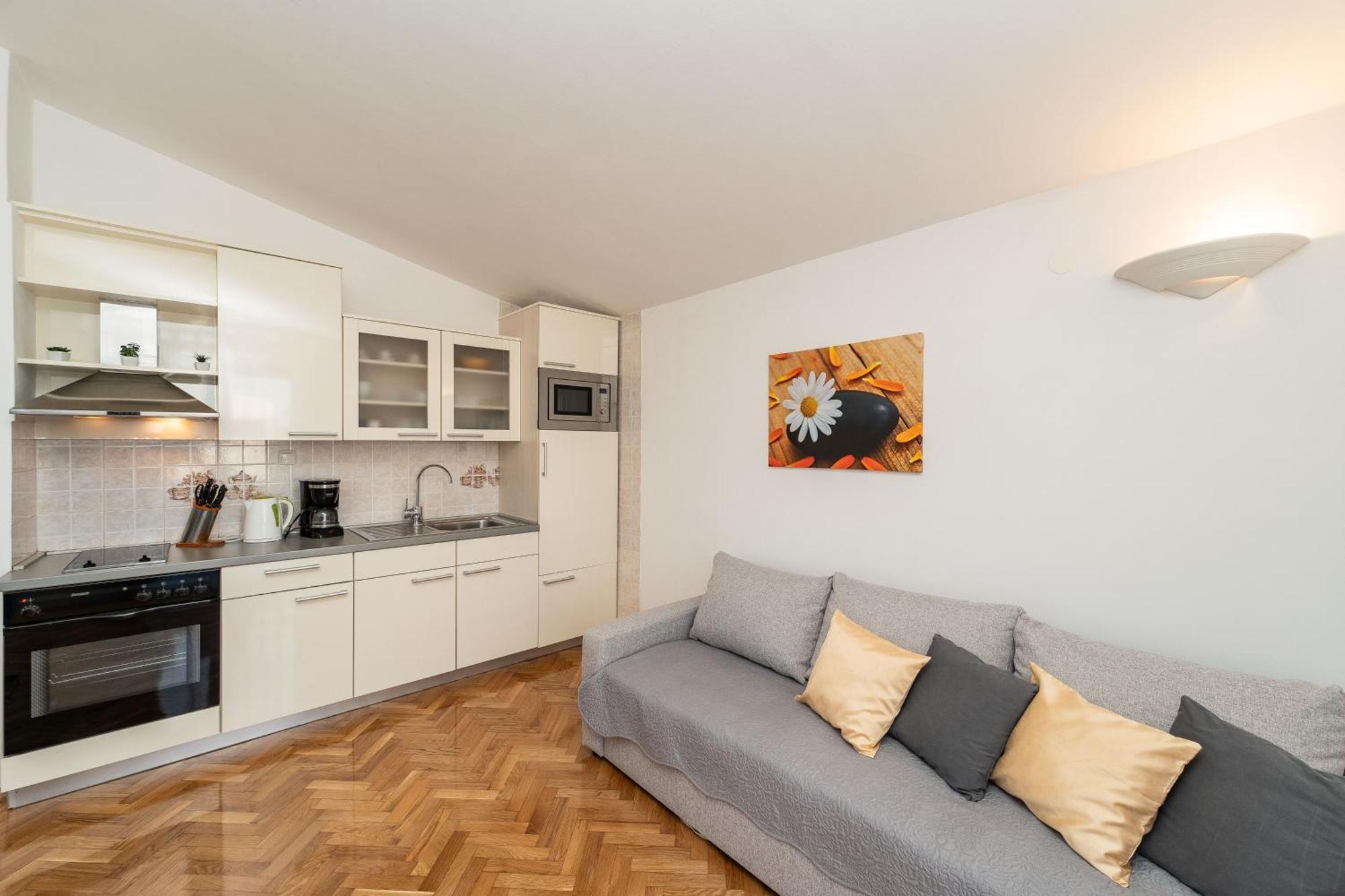 Apartments Dalmatia (Adults Only) プリヴラカ エクステリア 写真