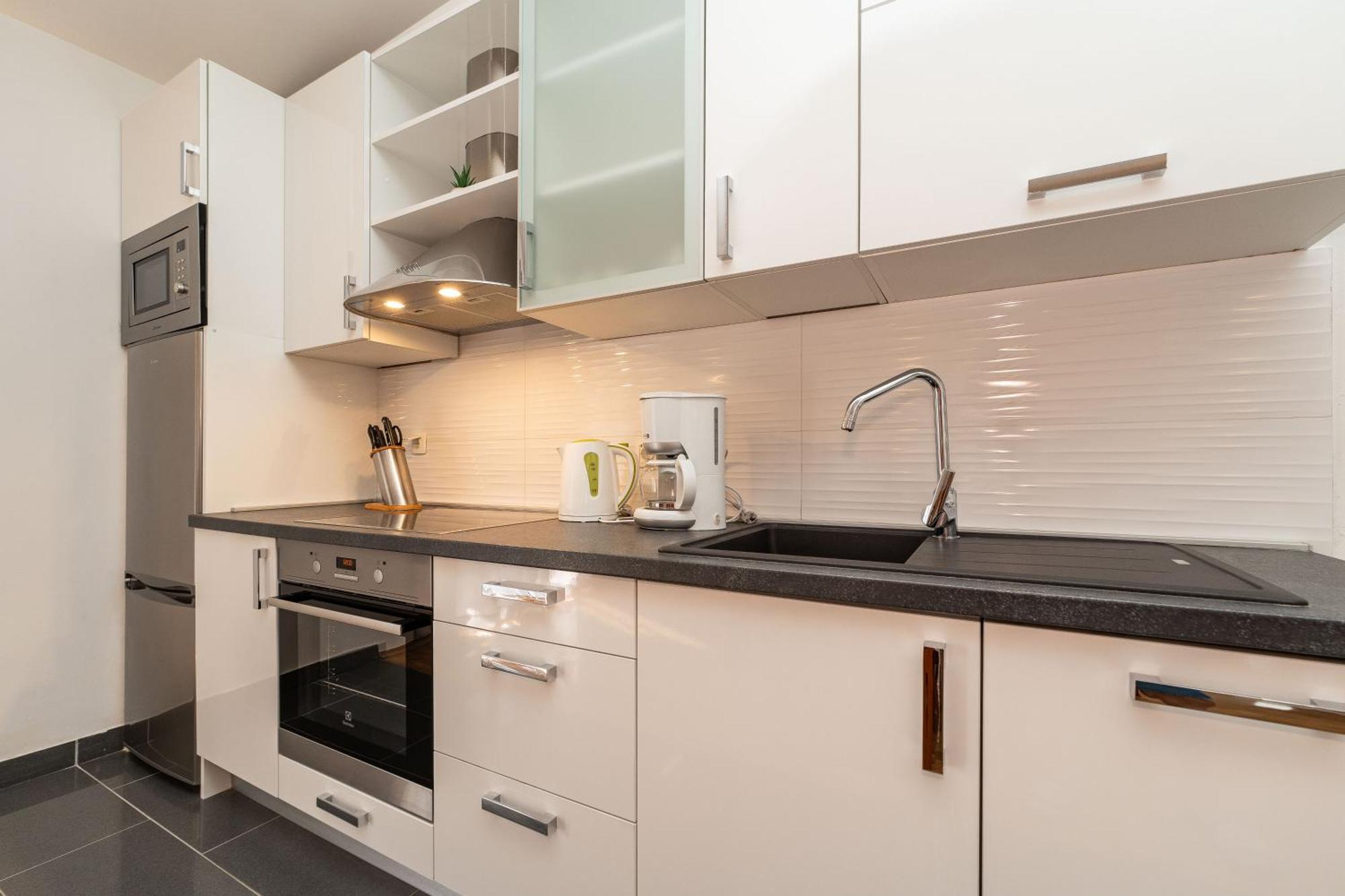 Apartments Dalmatia (Adults Only) プリヴラカ エクステリア 写真
