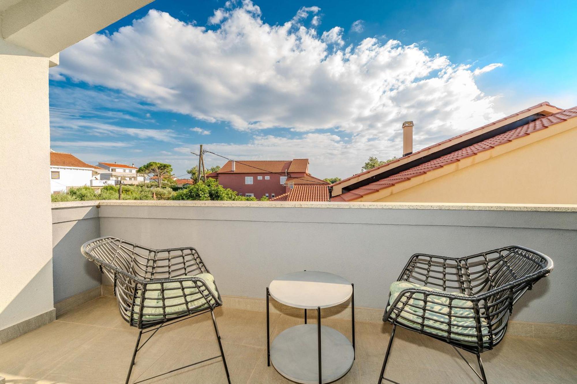 Apartments Dalmatia (Adults Only) プリヴラカ エクステリア 写真