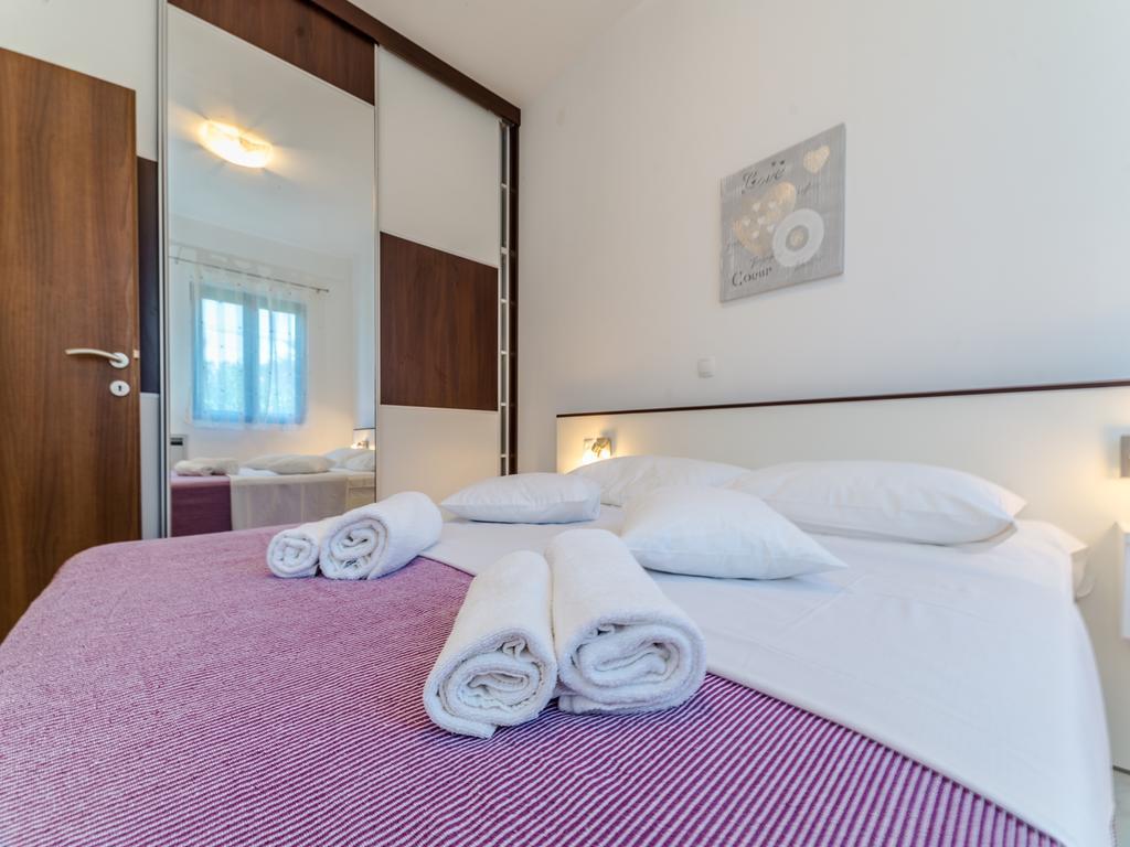 Apartments Dalmatia (Adults Only) プリヴラカ エクステリア 写真