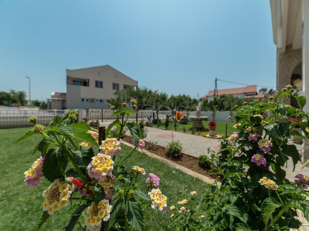 Apartments Dalmatia (Adults Only) プリヴラカ エクステリア 写真