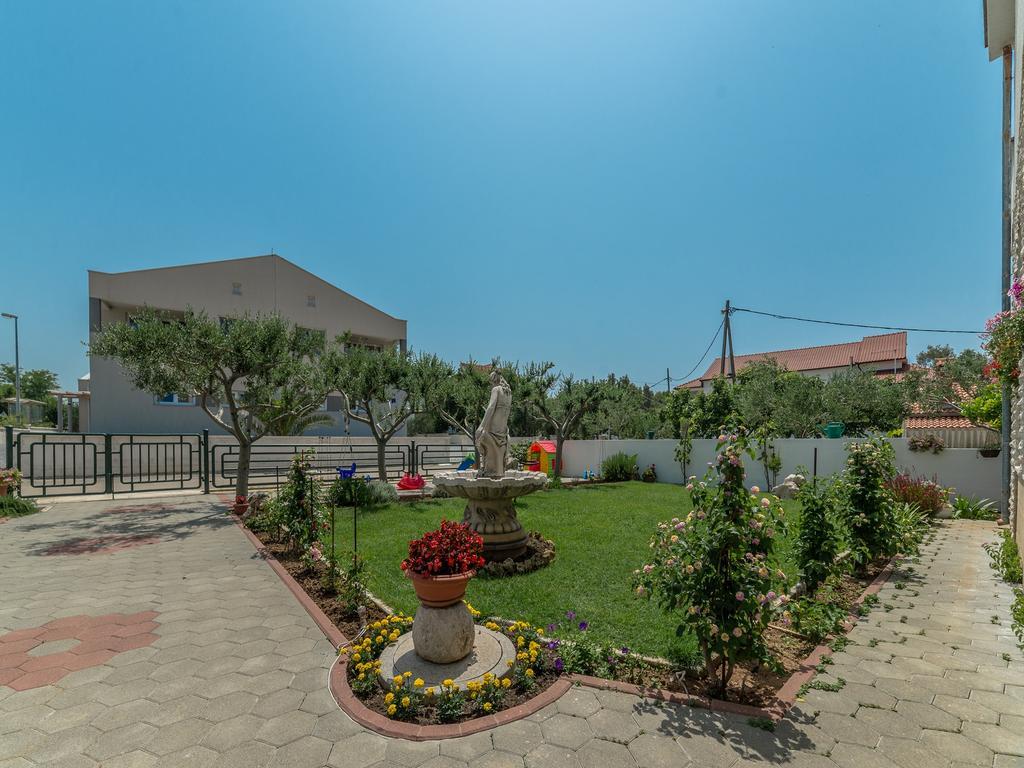 Apartments Dalmatia (Adults Only) プリヴラカ エクステリア 写真