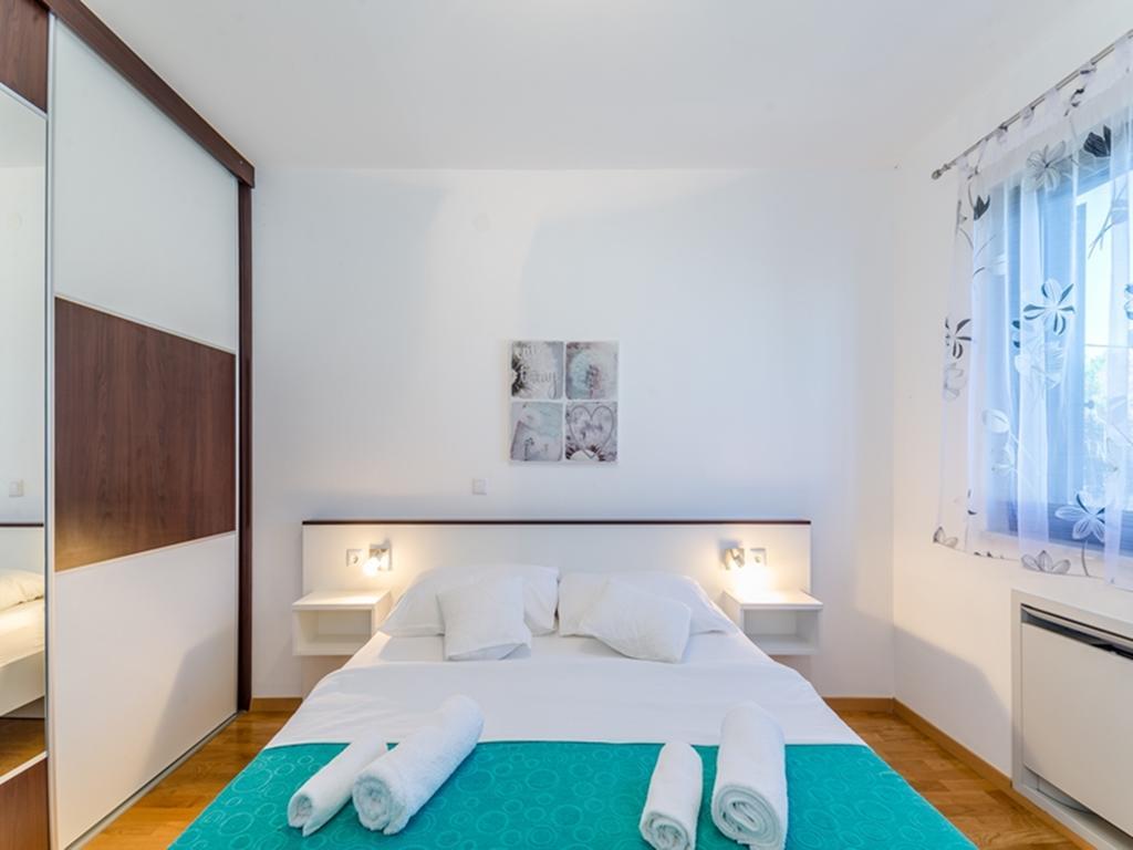 Apartments Dalmatia (Adults Only) プリヴラカ エクステリア 写真