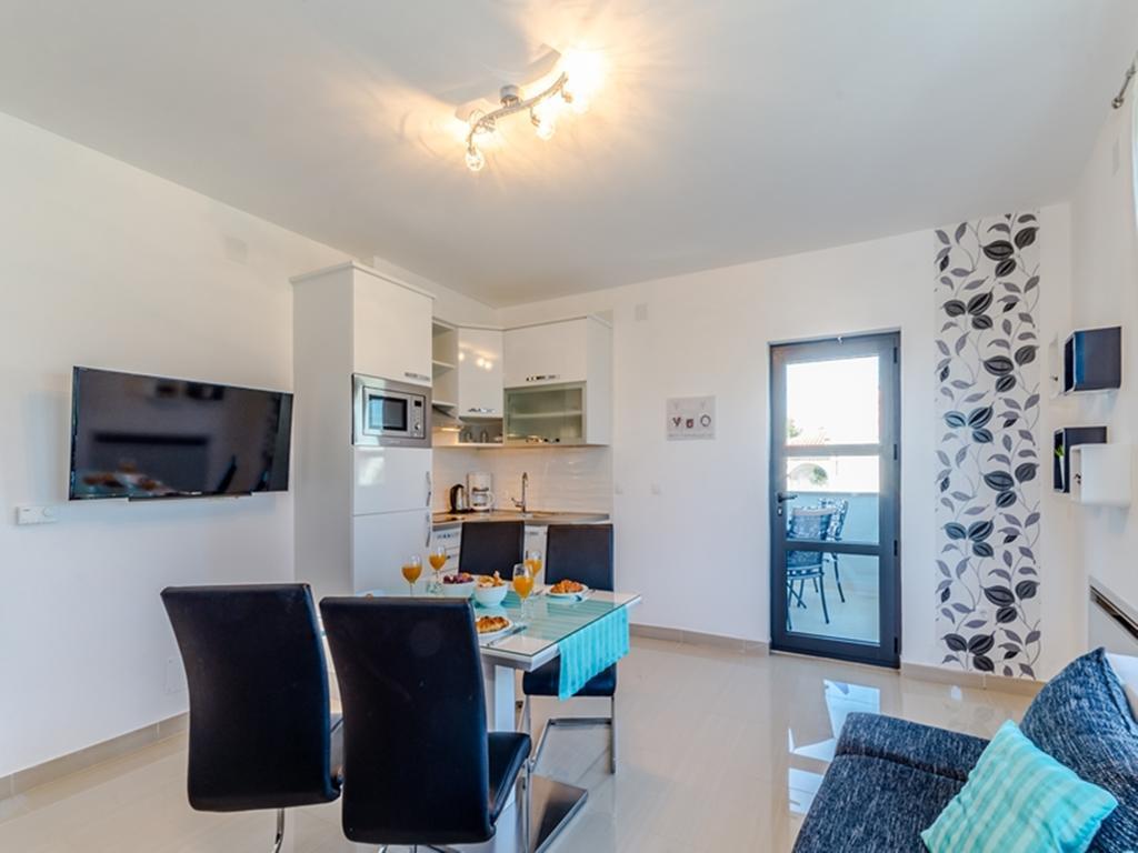 Apartments Dalmatia (Adults Only) プリヴラカ エクステリア 写真