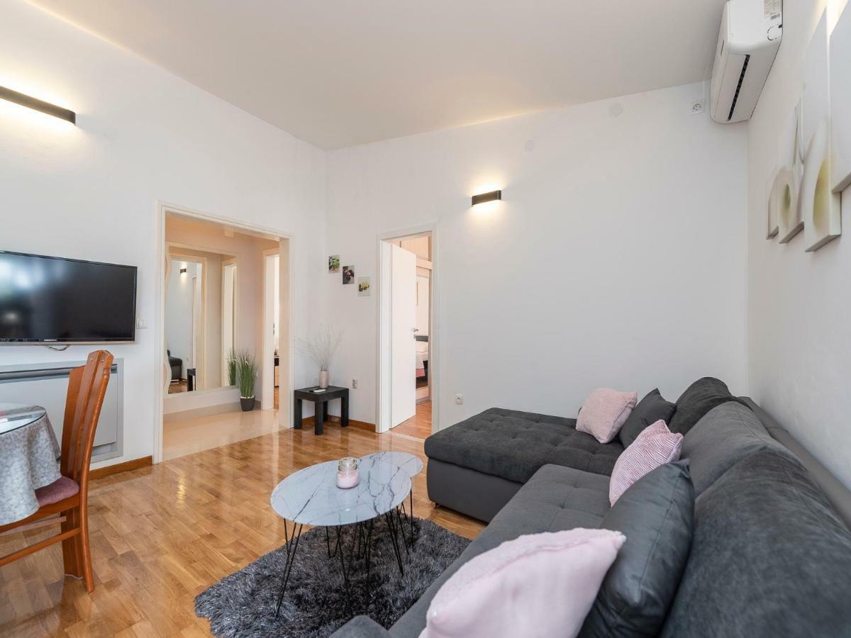 Apartments Dalmatia (Adults Only) プリヴラカ エクステリア 写真